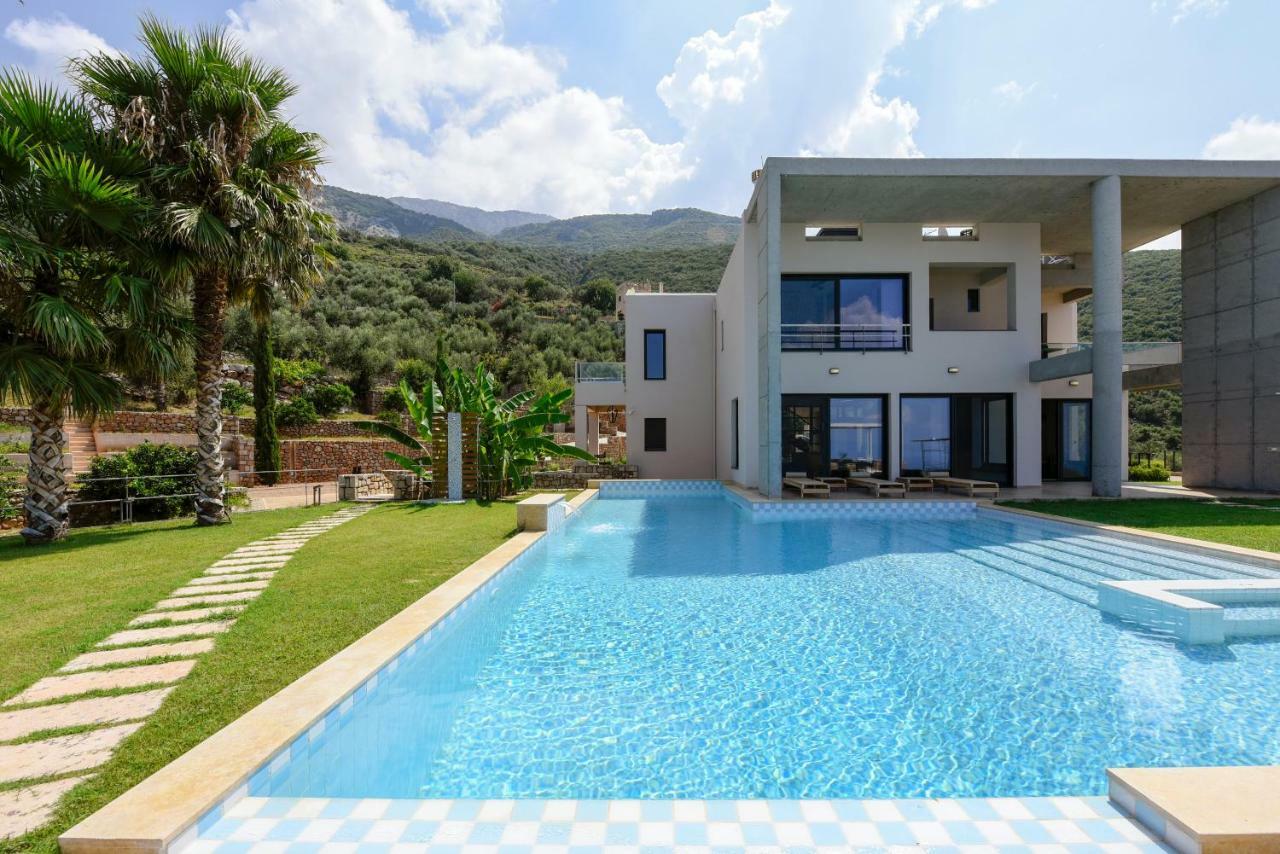 Landmark - ορόσημο Βέργα Καλαμάτας Εξωτερικό φωτογραφία