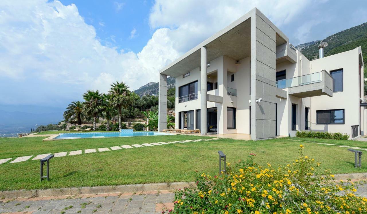 Landmark - ορόσημο Βέργα Καλαμάτας Εξωτερικό φωτογραφία